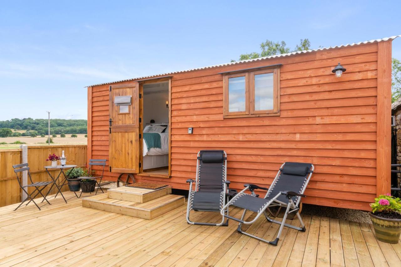 Outbak Shepherds Hut Τσέλτενχαμ Εξωτερικό φωτογραφία