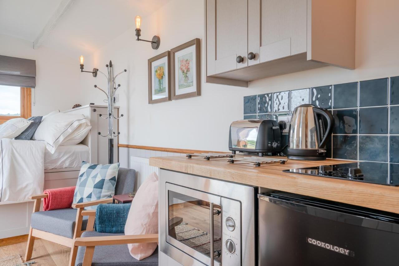 Outbak Shepherds Hut Τσέλτενχαμ Εξωτερικό φωτογραφία