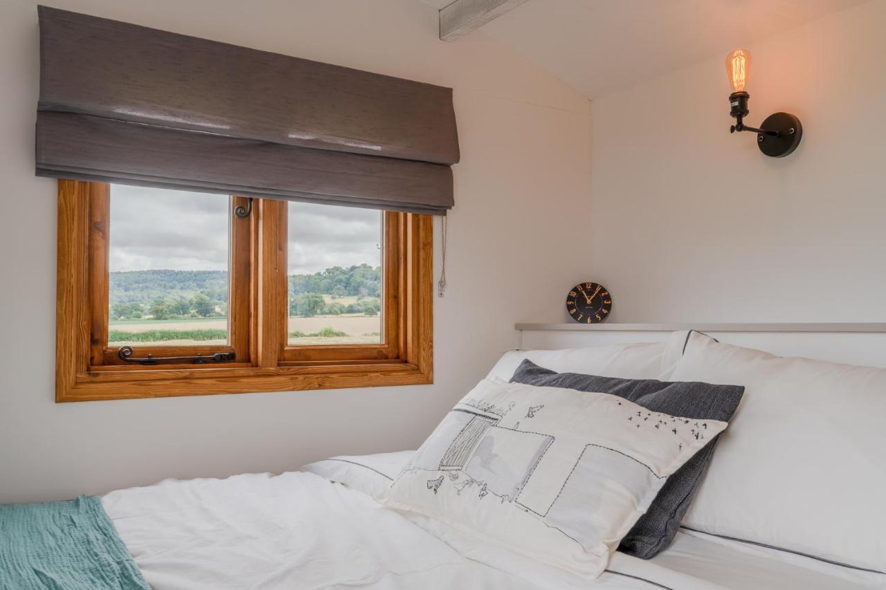 Outbak Shepherds Hut Τσέλτενχαμ Εξωτερικό φωτογραφία